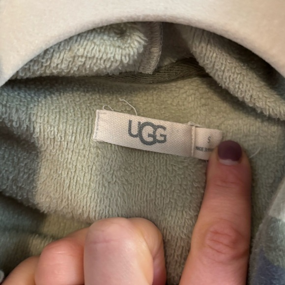 Women’s UGG Camo Fleece-lined Sweatshirt, Size: small - Picture 3 of 3